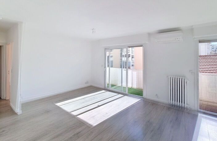 Toulon Est grand appartement de 2 pièces de 50 m² — photo 4