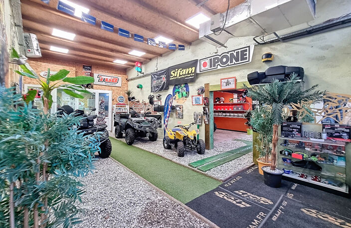 Fonds de commerce Cuers Dans une Zone d'ativité - Locaux d'en... — photo 3