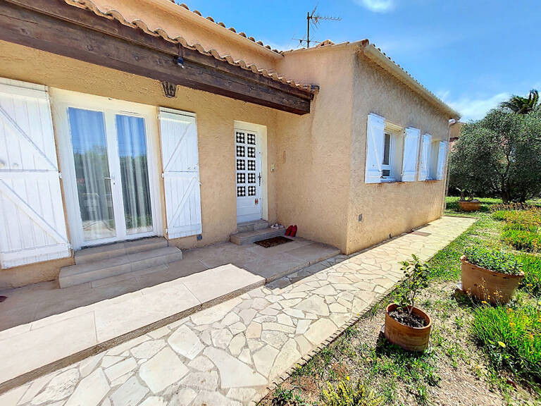 Maison La Seyne Sur Mer de 5 pièces de 104 m² avec garage sur... — photo 1