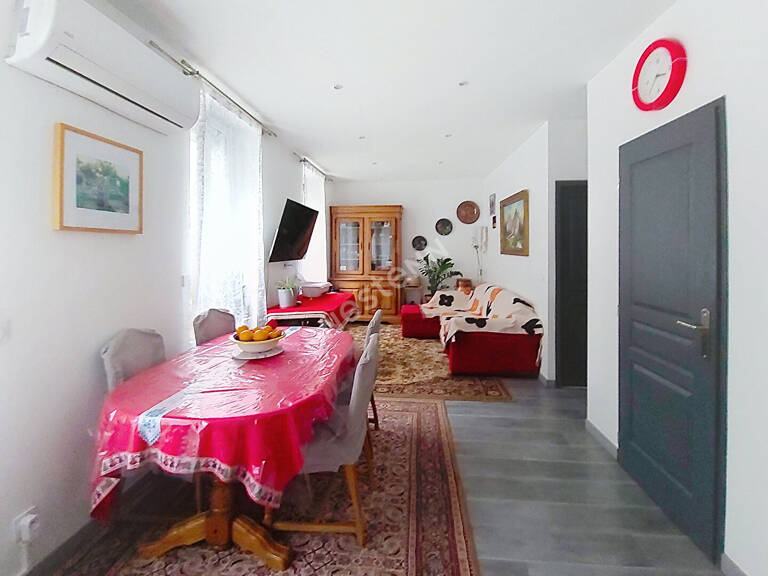 Maison La Seyne Sur Mer de 5 pièces de 90 m² avec piscine — photo 1