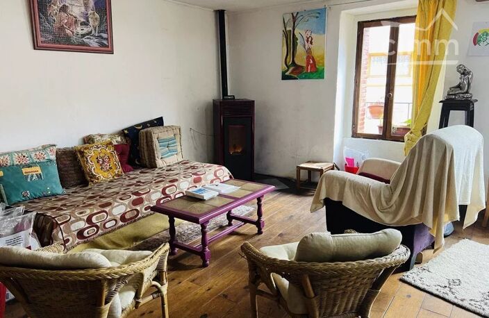 Ravissante maison à colombage avec un studio, un F3 et un garage — photo 3