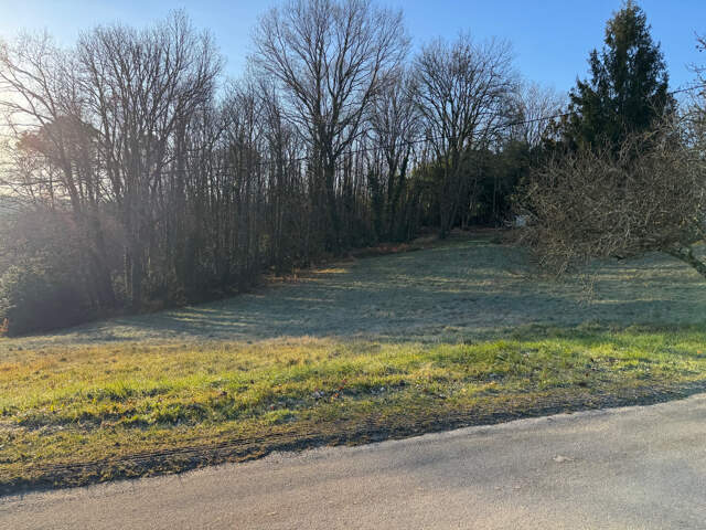 Terrain à bâtir à Sarlat sur les hauteurs, secteur recherché — photo du bien