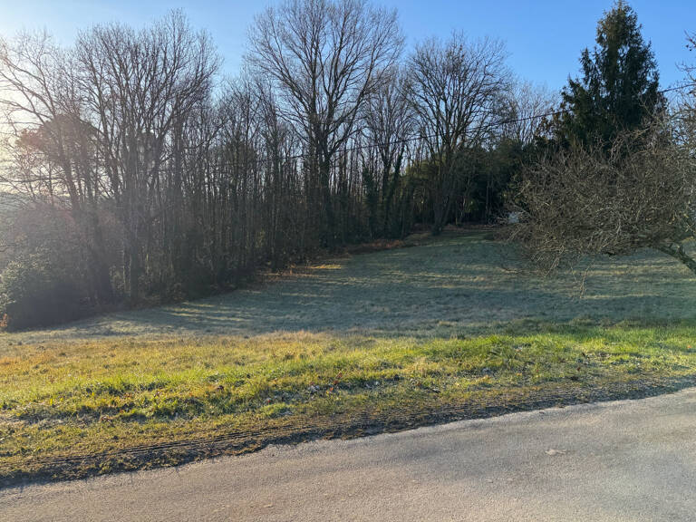 Terrain à bâtir à Sarlat sur les hauteurs, secteur recherché — photo 1