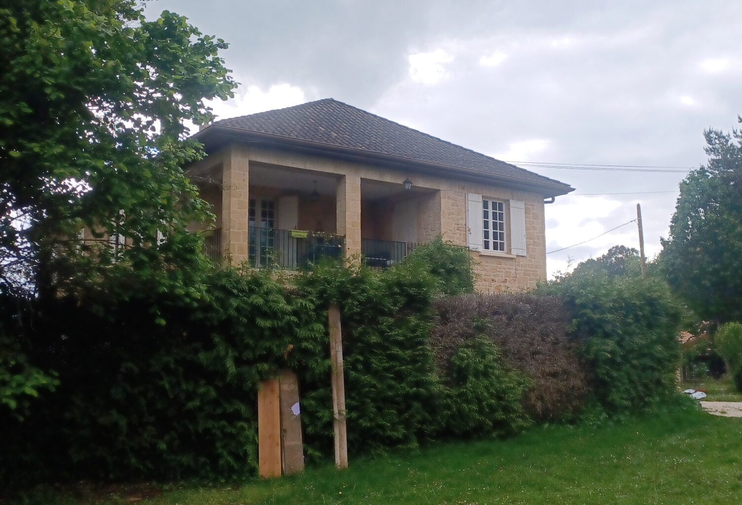 Maison en pierres à Sarlat composé de 2 appartements et terr — photo 1