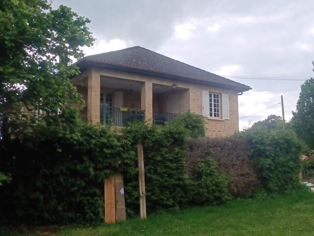 Maison en pierres à Sarlat composé de 2 appartements et terr — photo du bien