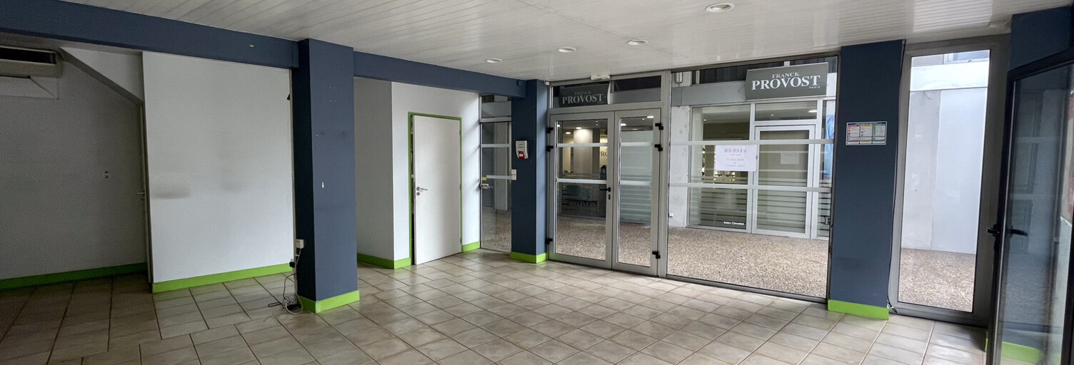 Commerce  155 m² à vendre à Sarlat-la-Canéda (24200)