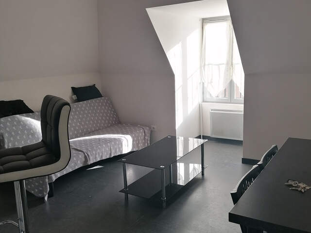 Appartement à vendre dernier étage à Sarlat-La-Canéda — photo du bien