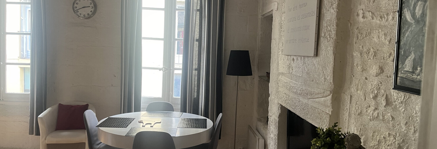 Immeuble  203 m² à vendre à Sarlat-la-Canéda (24200)