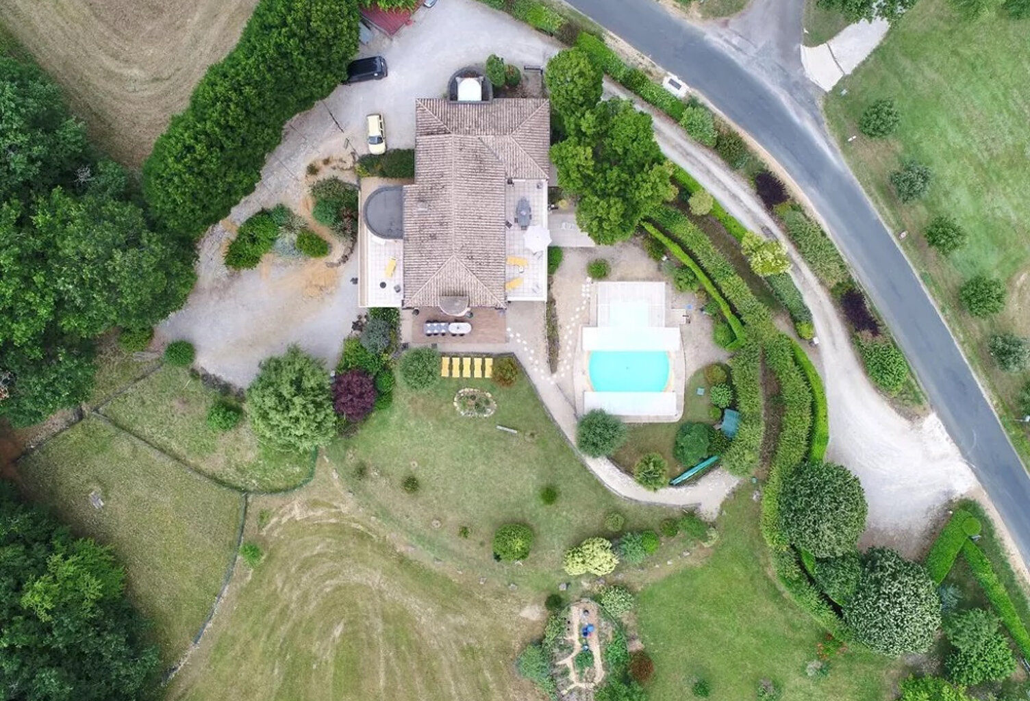 Spécial investisseur... 460 m2 habitable à 13 kms de Sarlat — photo 1