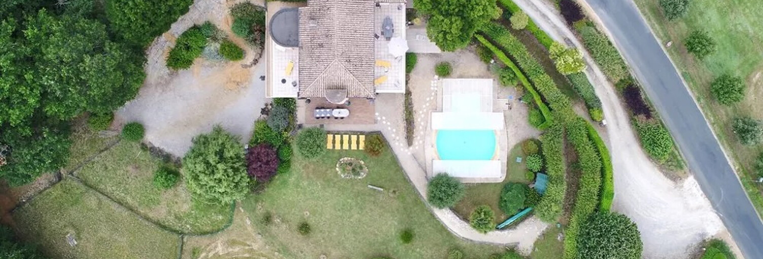 Maison 10 Pièces 460 m² à vendre à Simeyrols (24370)