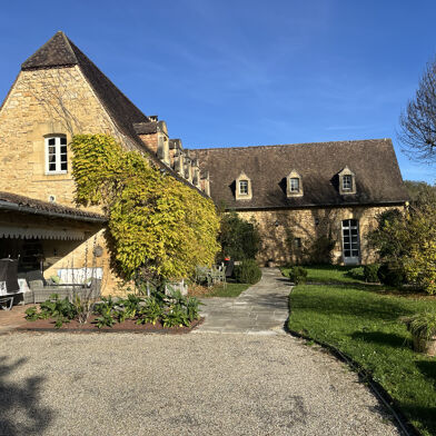 Maison 14 pièces 882000 €