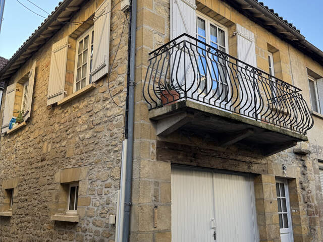Maison de ville à Sarlat à 3 minutes à pied du centre histor — photo du bien