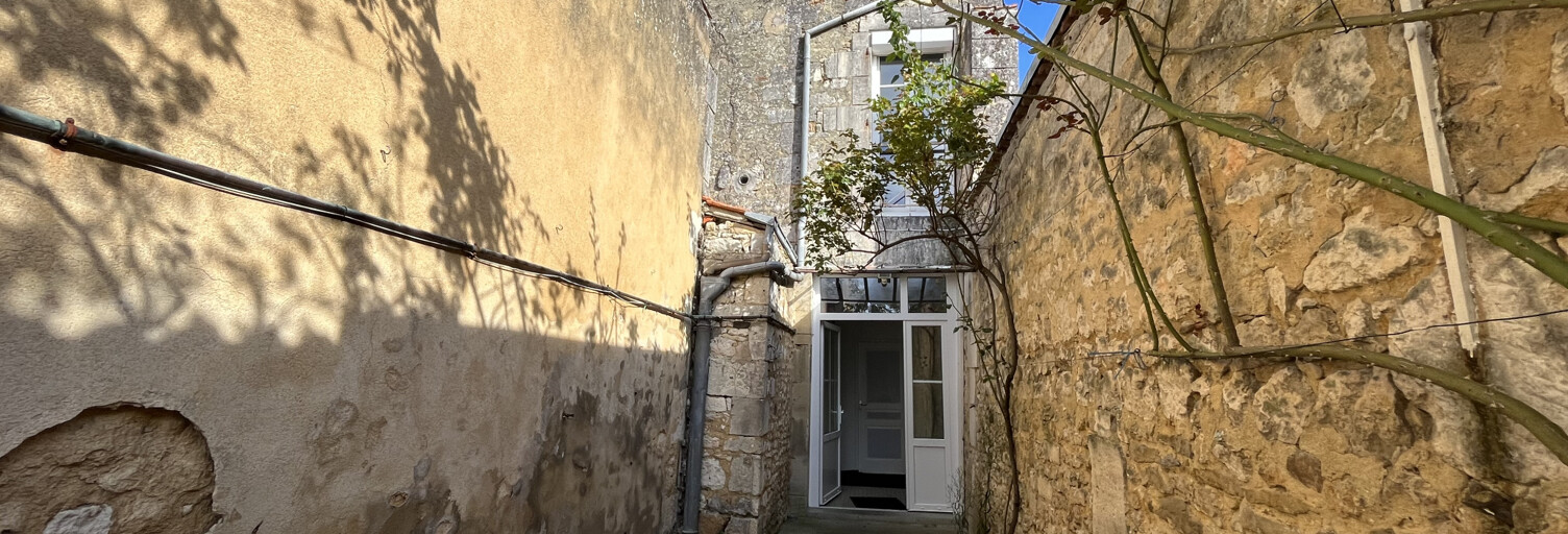 Immeuble  145 m² à vendre à Tonnay-Charente (17430)