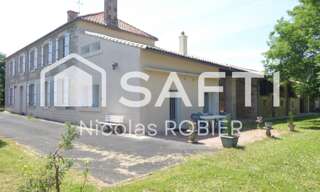 Maison 8 Pièces 210 m² à vendre à François (79260)