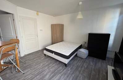 À LOUER - Studio Meublé au Centre-Ville de Niort — photo du bien