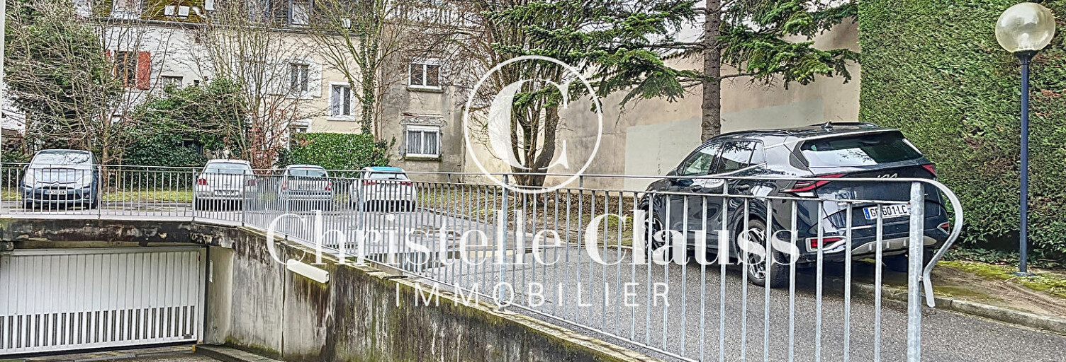 Garage   m² à vendre à Mulhouse (68100)