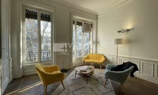 Bureau  340 m² à louer à Lyon 3 (69003)