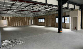 Commerce  770 m² à louer à Tours (37100)