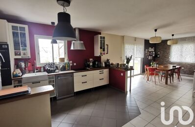 vente maison 239 500 € à proximité de Tuffé-Val-de-la-Chéronne (72160)