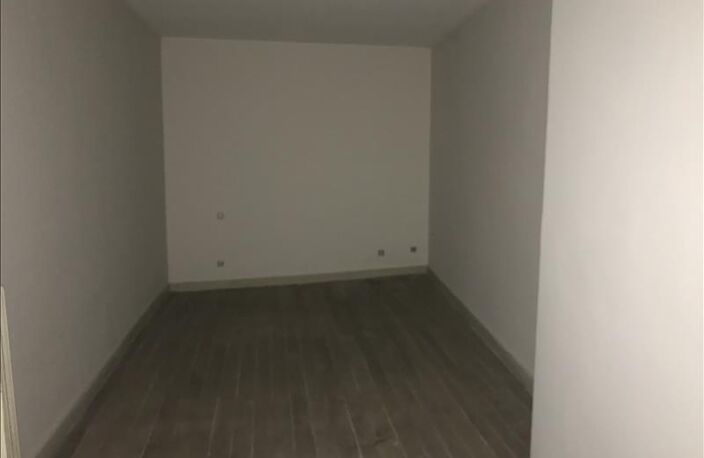 Vente immeuble   Montpon-Ménestérol (24700) — photo 2