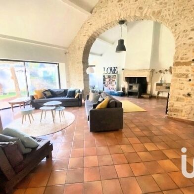 Maison 7 pièces 275 m²