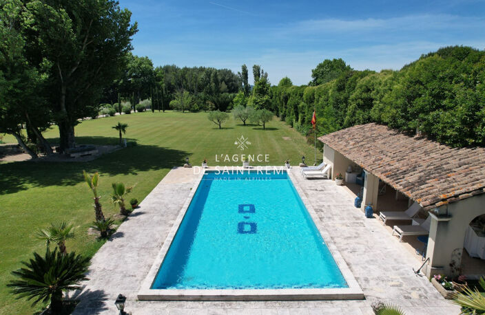 Maison et dépendances à vendre sur Saint Rémy de Provence. — photo 4