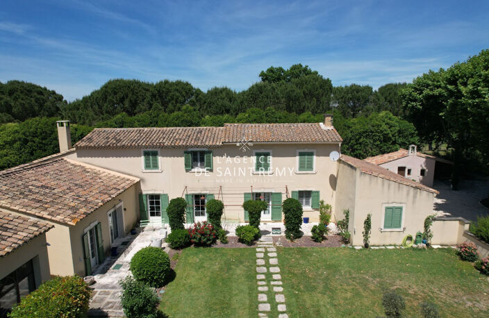 Maison et dépendances à vendre sur Saint Rémy de Provence. — photo 5