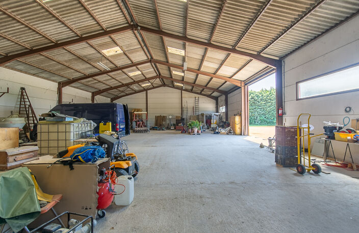 Un hangar 380 sur un terrain de 5546m2 Mallemort — photo 5