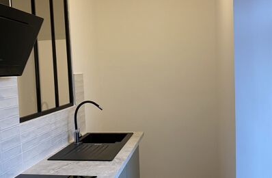 location appartement 470 € CC /mois à proximité de Saint-Paul-le-Jeune (07460)