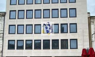 Immeuble  1055 m² à vendre à Angoulême (16000)