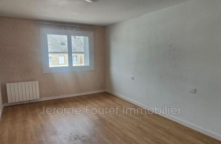 EGLETONS - BEL APPARTEMENT T4 PROCHE CENTRE VILLE — photo 2
