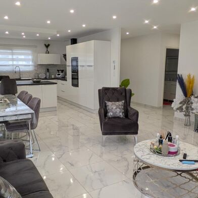 Maison 7 pièces 398000 €