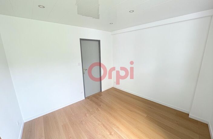 Brest – Appartement T4 de 85 m² entièrement rénové avec parking et cave — photo 3