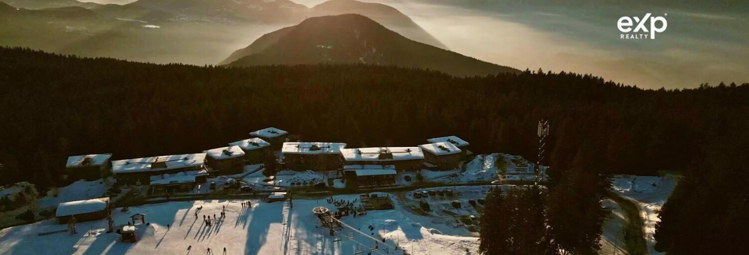 Commerce  246 m² à vendre à Chamrousse (38410)