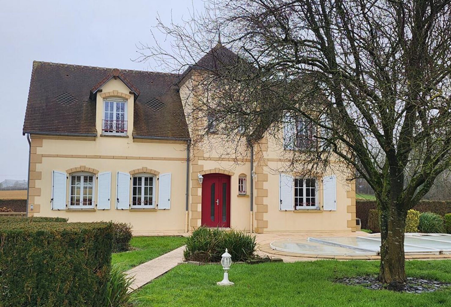 Proche Grandvilliers — photo 1