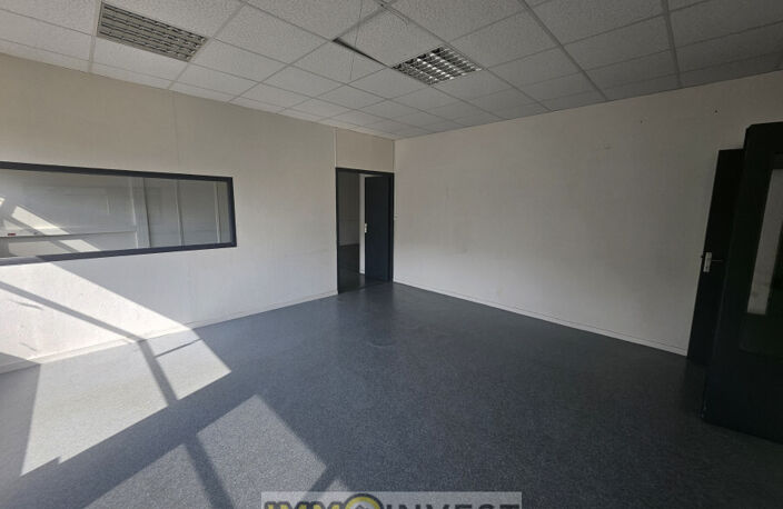Locaux/Biens immobiliers — photo 5