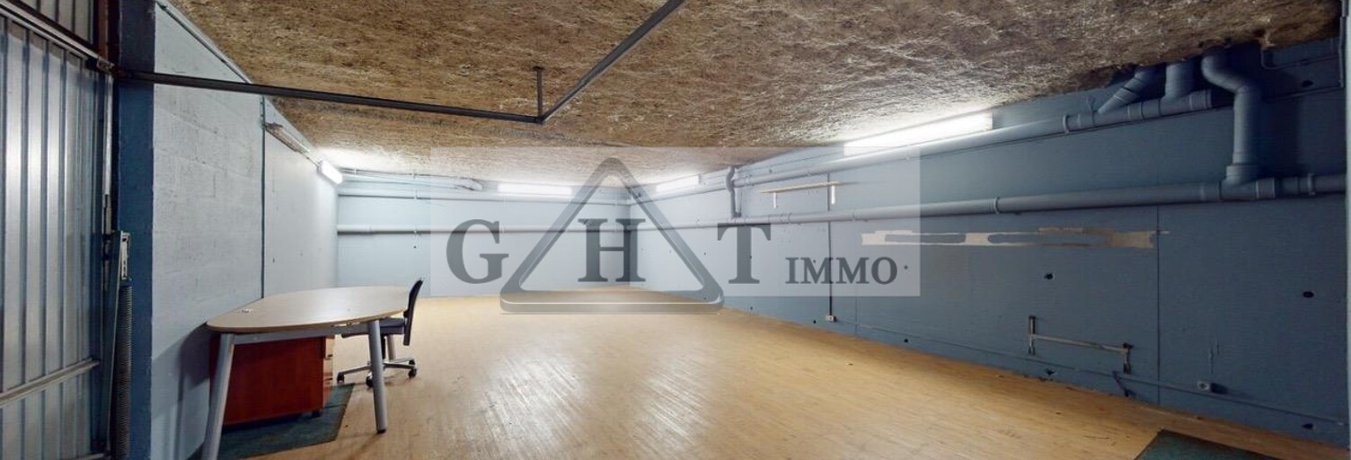 Commerce  238 m² à louer à Le Raincy (93340)