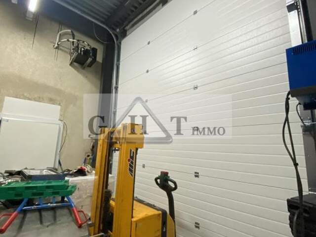 LOCAL D'ACTIVITE/LABORATOIRE ALIMENTAIRE 1000 M² A VENDRE CROSNE — photo du bien