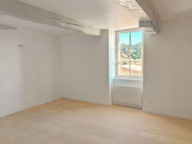 À vendre : Charmante maison en pierre entièrement rénovée – 81,77 m² – Batz-sur-Mer — photo du bien