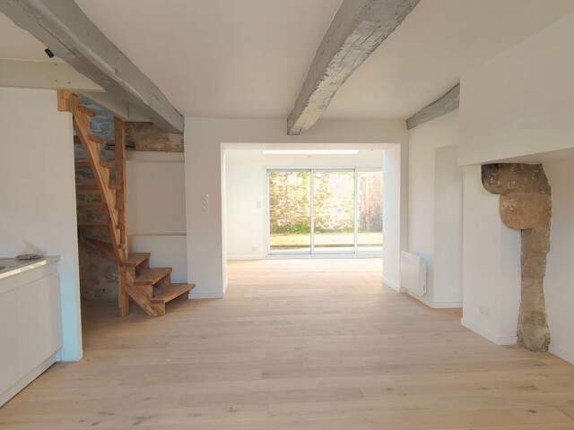 À vendre : Charmante maison en pierre entièrement rénovée – 81,77 m² – Batz-sur-Mer — photo du bien