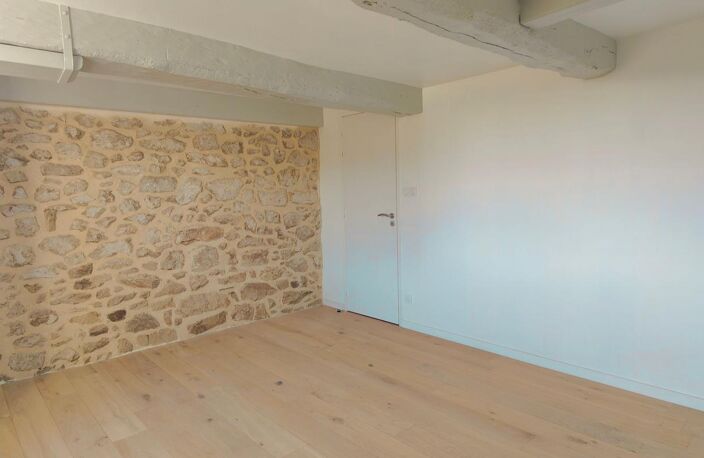 À vendre : Charmante maison en pierre entièrement rénovée – 81,77 m² – Batz-sur-Mer — photo 5