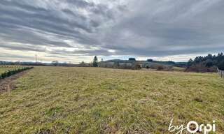 Terrain  2300 m² à vendre à Blot-l'Église (63440)