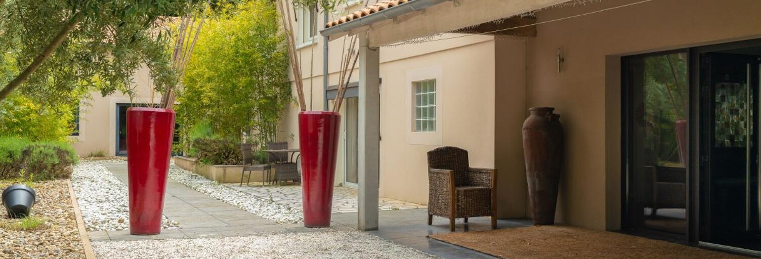 Maison 6 Pièces 329 m² à louer à Saint-Genest-d'Ambière (86140)