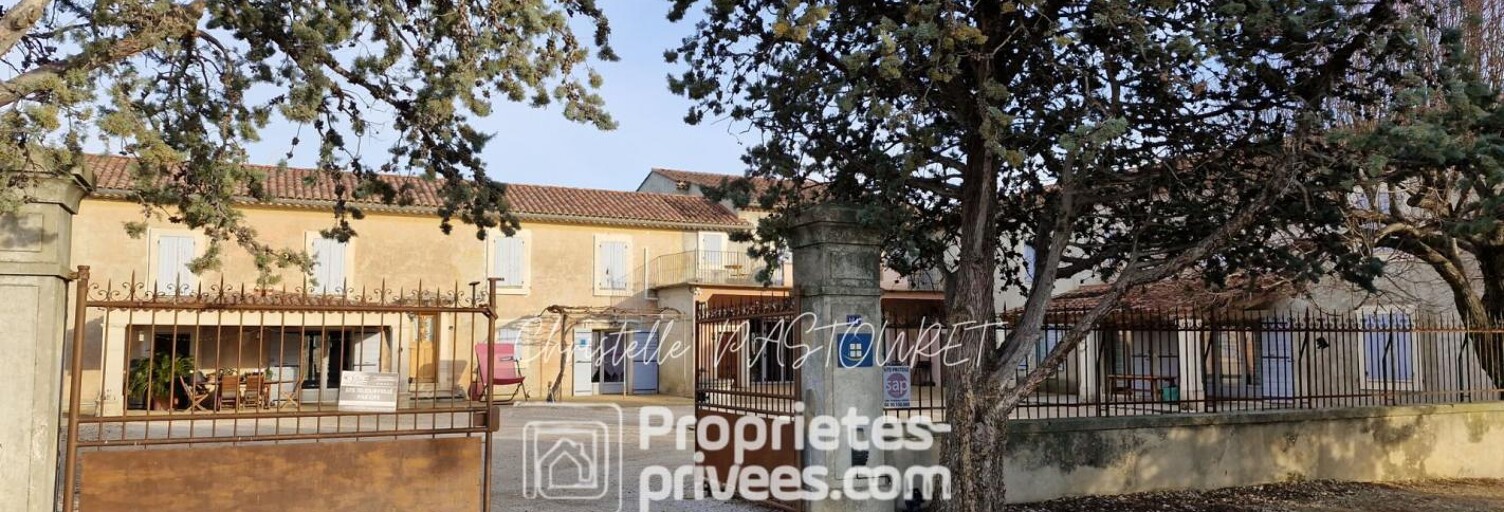 Maison 28 Pièces 900 m² à vendre à Violès (84150)