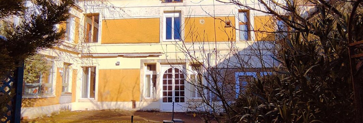 Maison 10 Pièces 254 m² à vendre à Yzeures-sur-Creuse (37290)