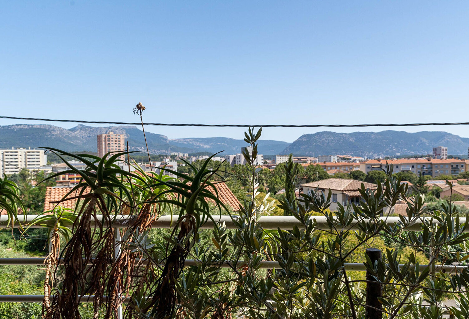 La Seyne Sur Mer Châteaubanne appartement T2 de 45 m² avec pa... — photo 1