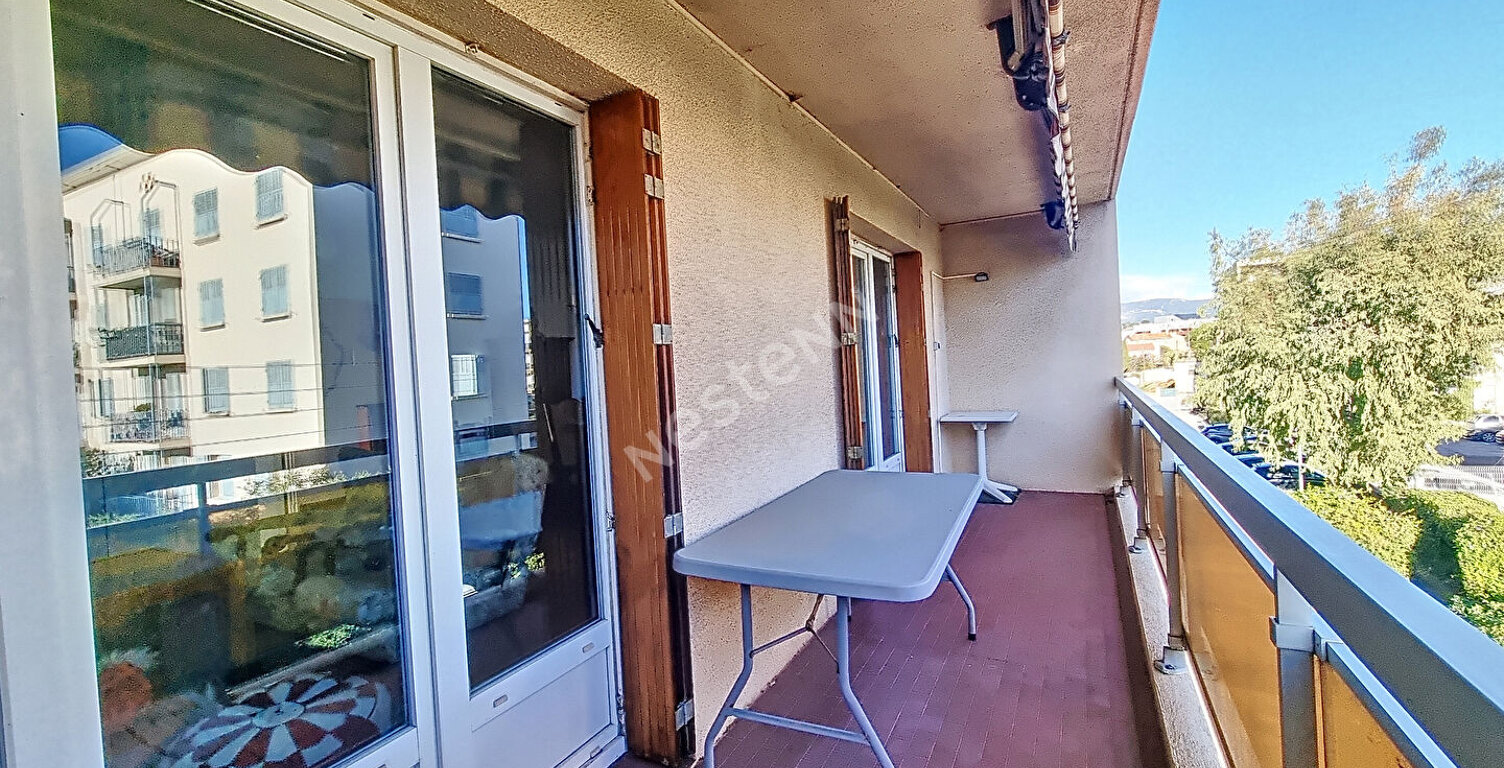 Appartement La Seyne Sur Mer de 4 pièces de 80 m² avec garage... — photo 1