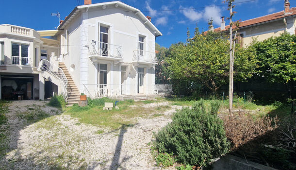 Villa / Maison 8 pièces  à vendre Toulon 83100