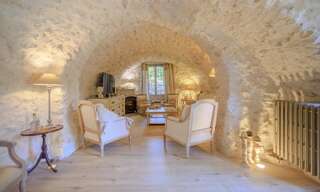 Maison 12 Pièces 257 m² à vendre à Roquefort-les-Pins (06330)