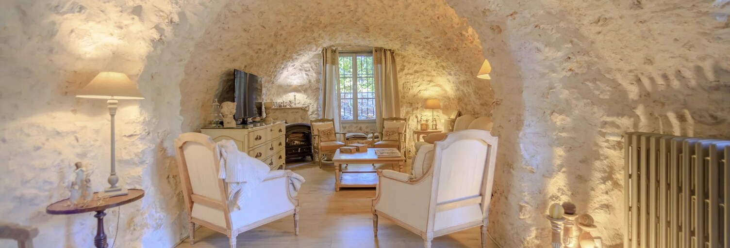 Maison 12 Pièces 257 m² à vendre à Roquefort-les-Pins (06330)